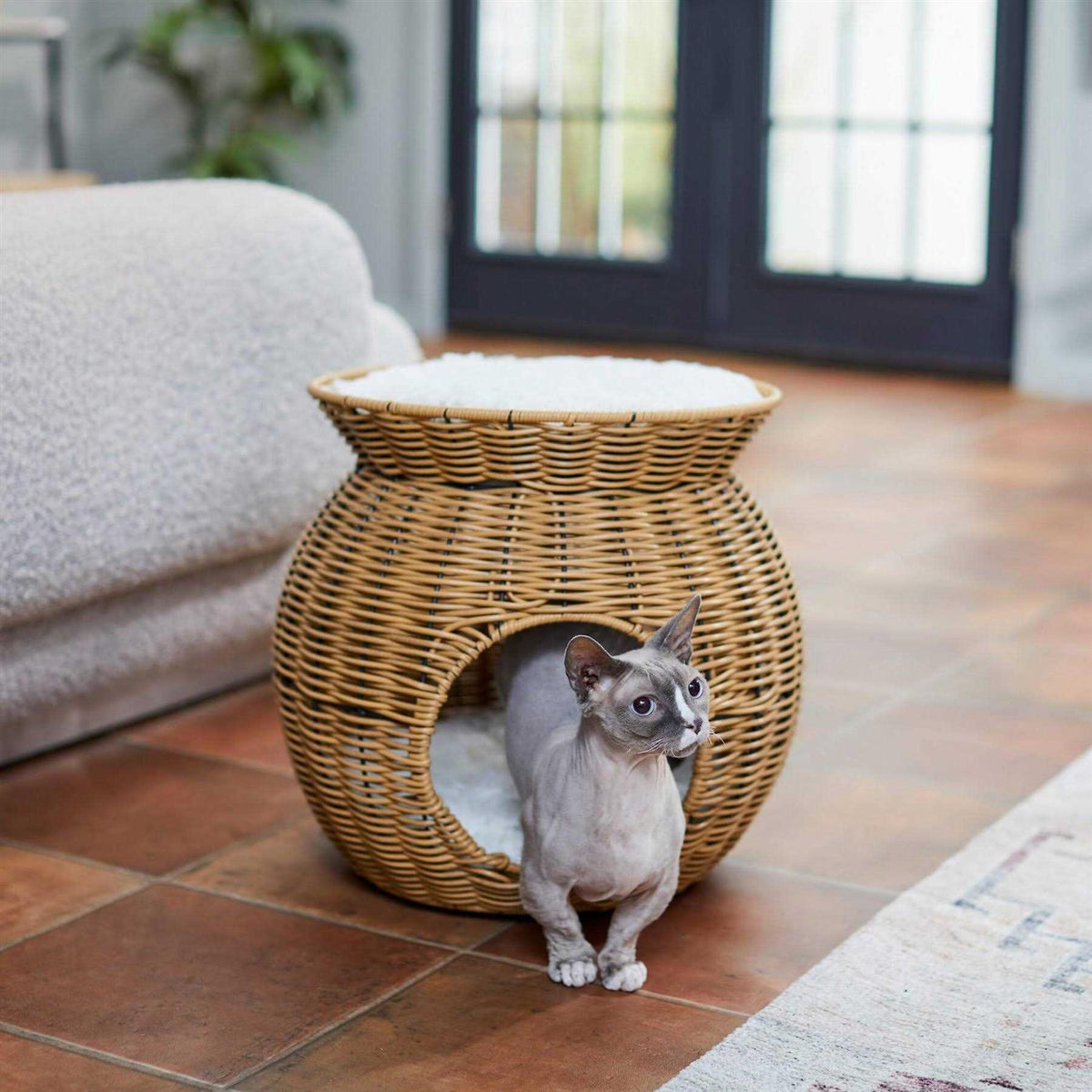 Round Wicker Cat Condo with Top Perch T89564