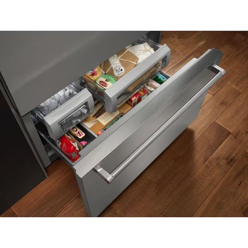 Built-In Bottom Freezer Refrigerator in Stainless Steel Y9172