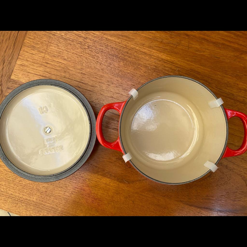 1-Quart Cast Iron Round Dutch Oven A811