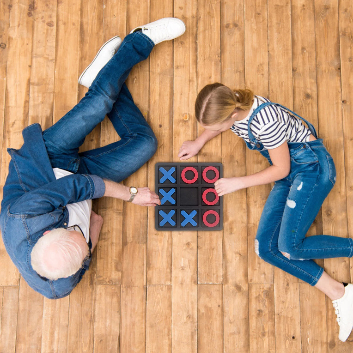 Tic-tac-toe Board Game B366749