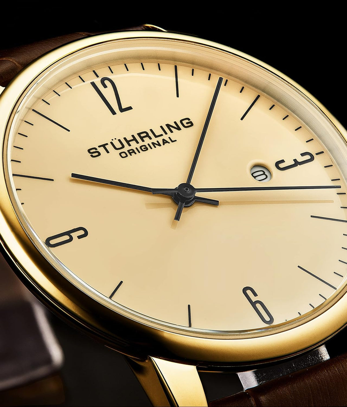 Mens Watch with Calfskin Leather Strap and Date Q869